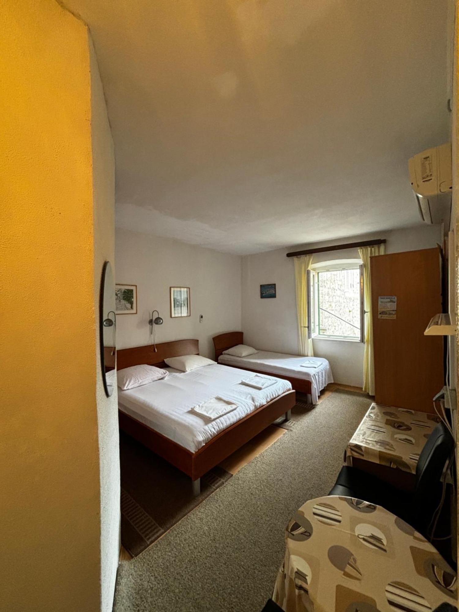 Accommodation Old Town Vitaic Корчула Экстерьер фото