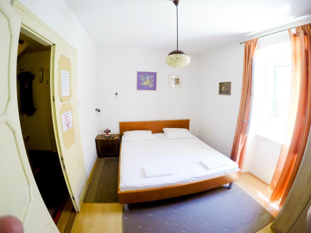 Accommodation Old Town Vitaic Корчула Номер фото